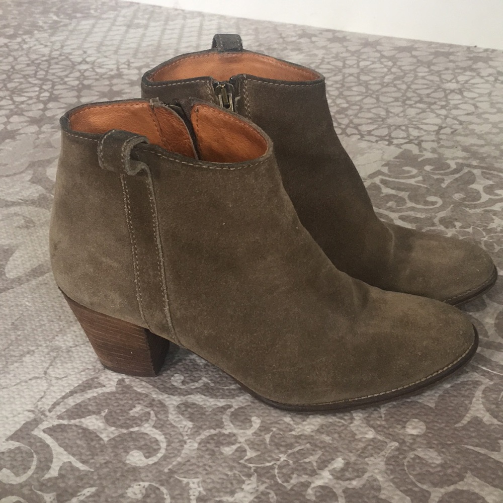 Madewell Billie Boot in Suede size 6